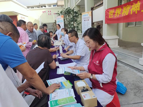 2019.10.10情暖金秋，社会心理直通车到达瓯海区丽岙街道(2).jpg